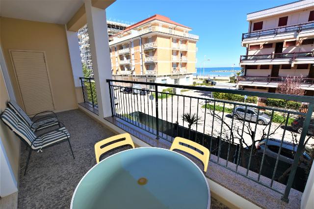 Apartament in Via Volturno 2, Porto San Giorgio - Photo 1