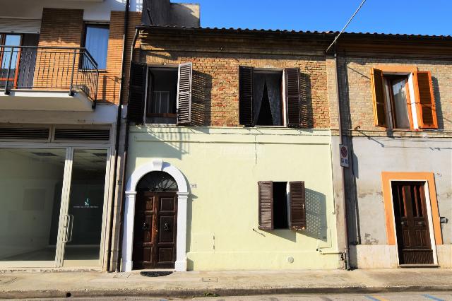 Detached house in Via Giuseppe Mazzini 197, Porto San Giorgio - Photo 1