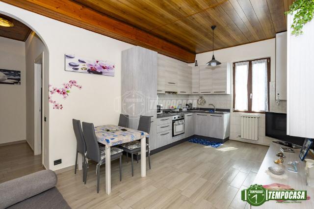 Dreizimmerwohnung in Via Alessandro Volta 53, Corbetta - Foto 1