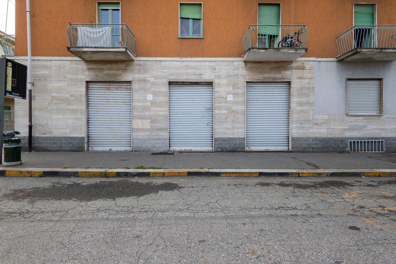 Negozio in Corso Casale 442, Torino, {3} - Foto 2