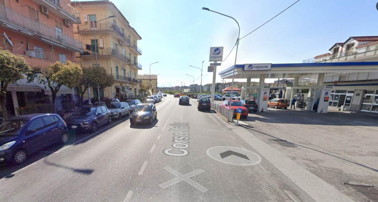 Negozio in Corso Italia, Pontecagnano Faiano, {3} - Foto 1