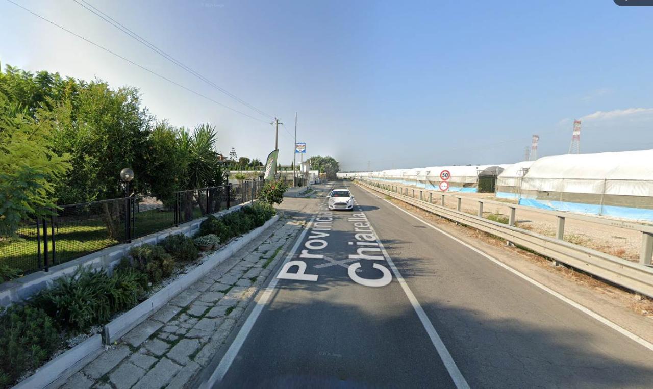 Magazzino in Via Santa Chiarella, Eboli, {3} - Foto 1