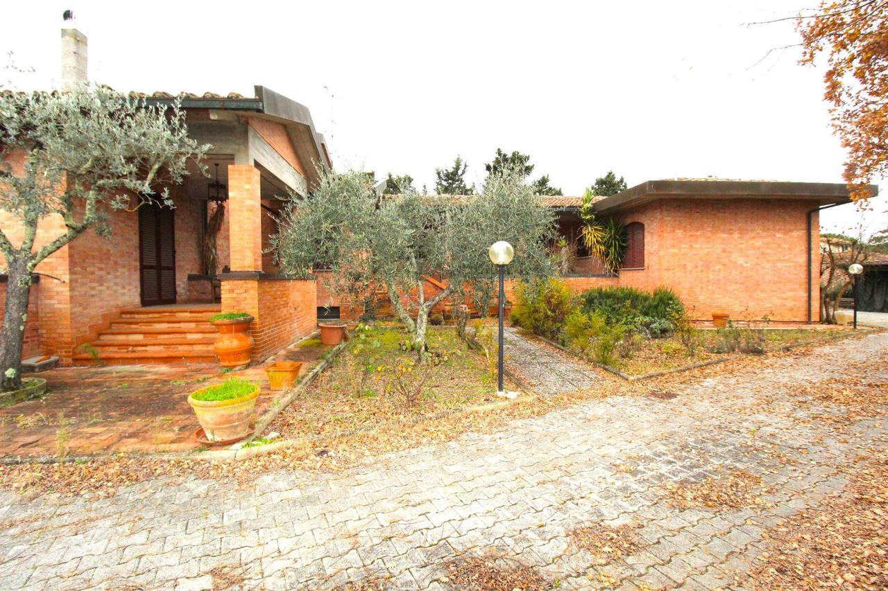 Villa in vendita a Poggibonsi