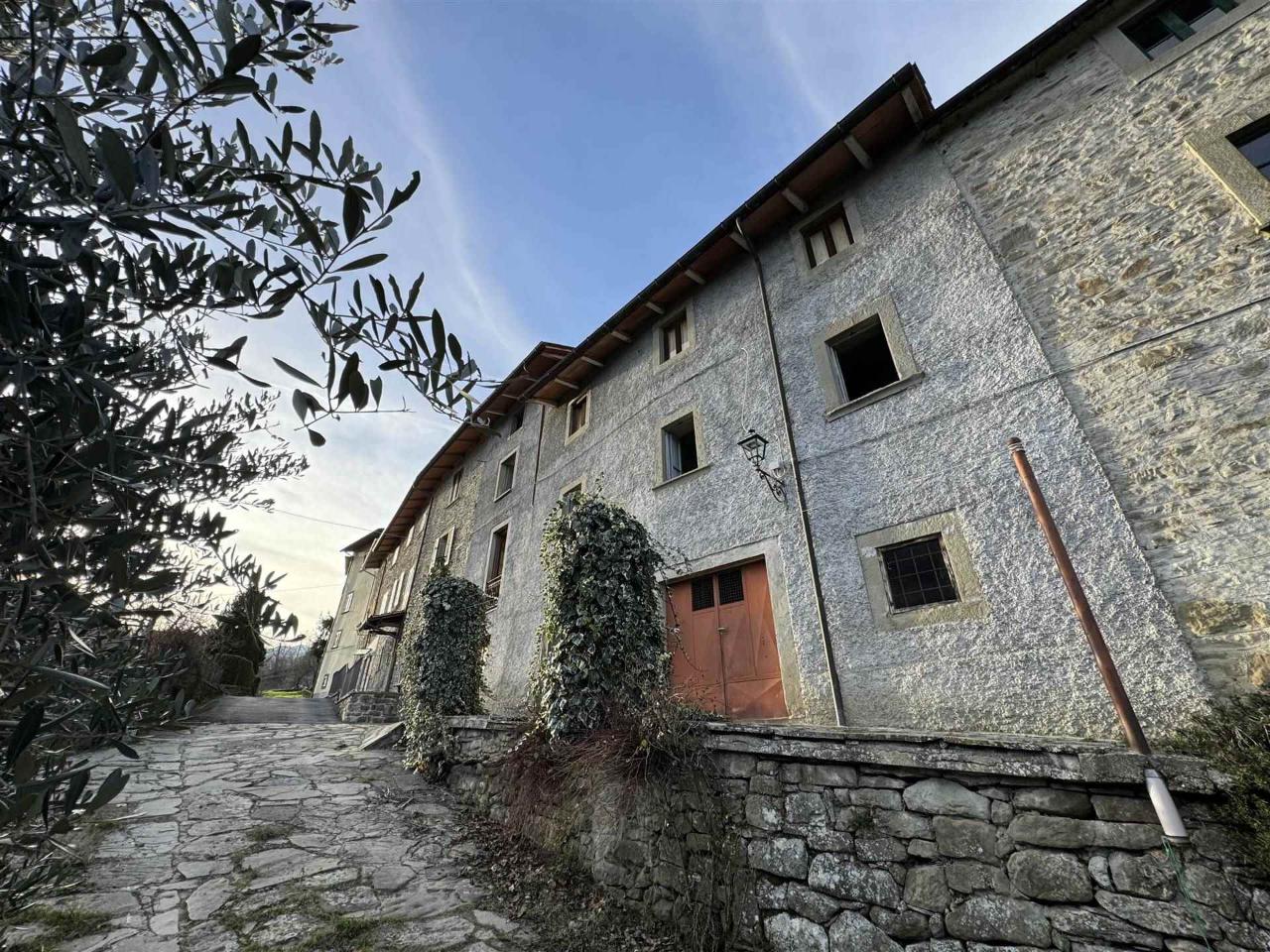 Casa indipendente in vendita a Castel Focognano
