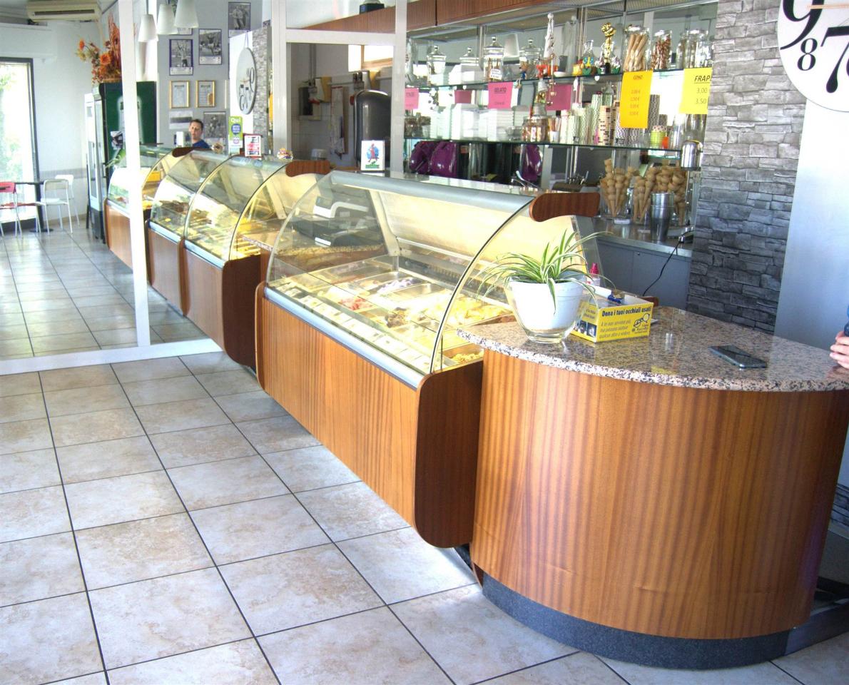 Negozio in Via Nievo, Sesto Fiorentino, {3} - Foto 1
