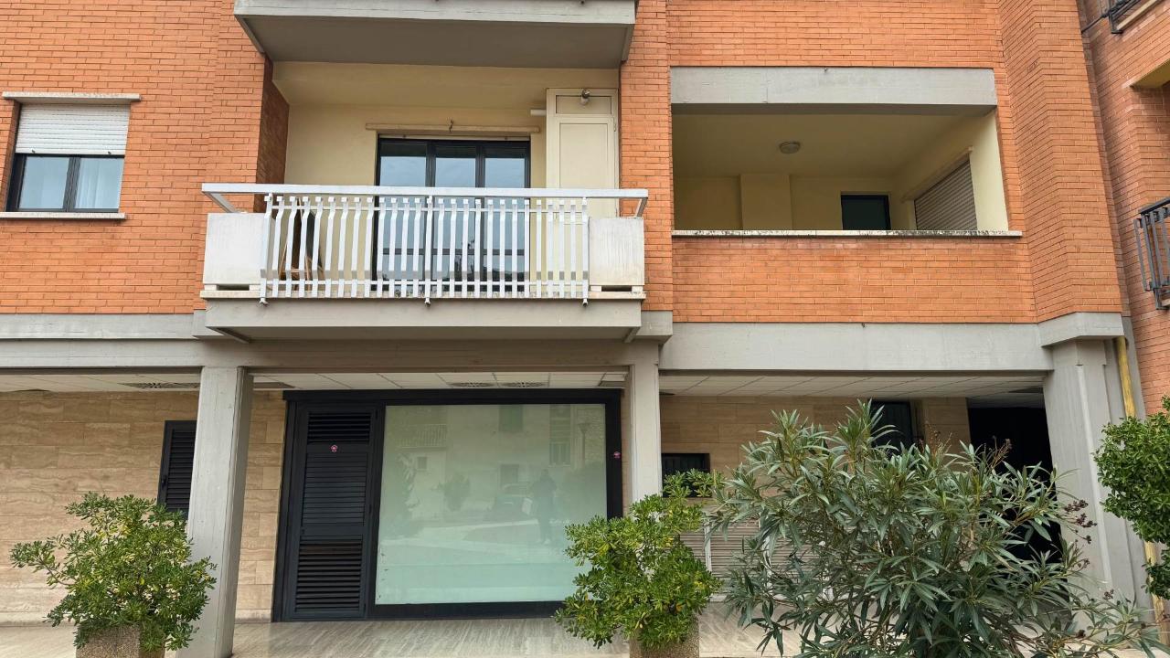 Ufficio in Via Vittorio Veneto, Bastia Umbra, {3} - Foto 2