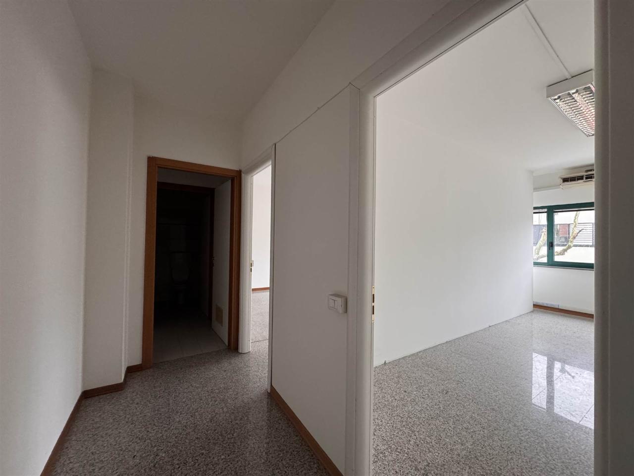Ufficio in Via Icaro, Pesaro, {3} - Foto 2
