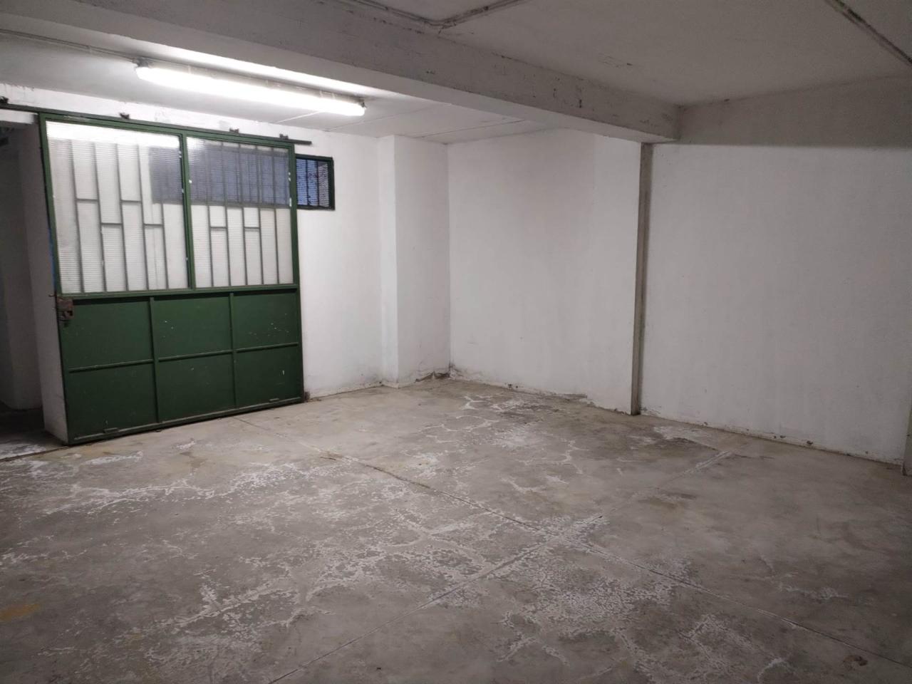 Magazzino in Strada Ospedalone San Francesco, Perugia, {3} - Foto 2
