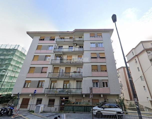 Vierzimmerwohnung in Via Francesco Mignone 31, Savona - Foto 1