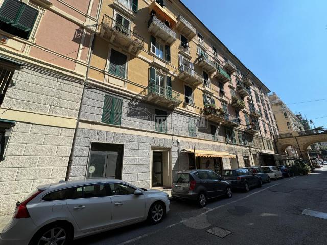 Apartament in Via Paolo Gerolamo Brusco 4, Savona - Photo 1