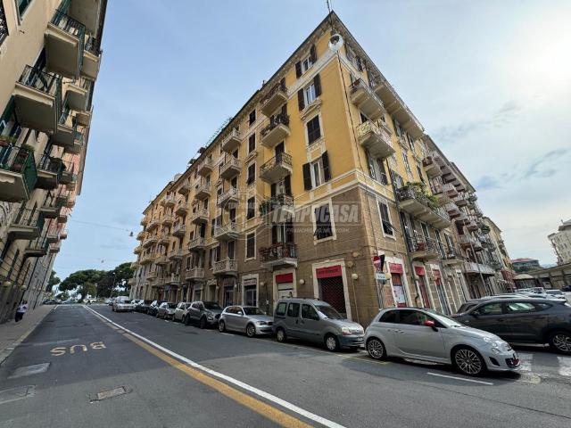 4-room flat in Via Orazio Grassi 3, Savona - Photo 1