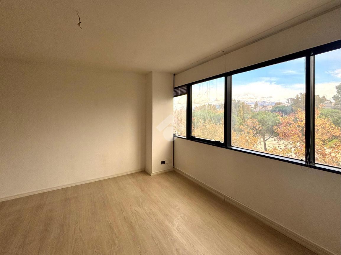 Ufficio in Viale Pier Luigi Nervi 190, Latina, {3} - Foto 2