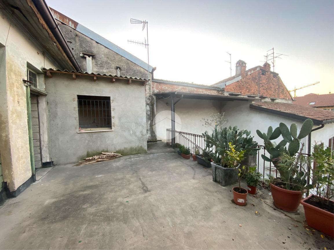 Palazzo in vendita a Brescia