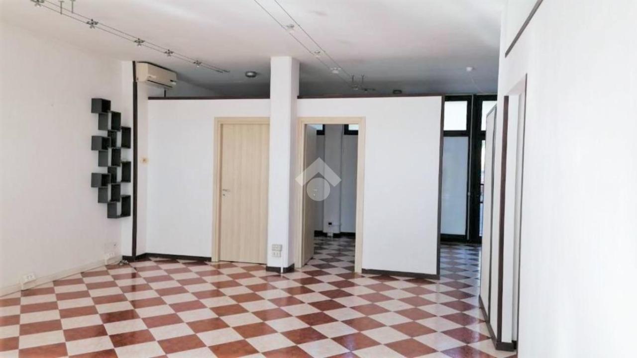 Negozio in Via Donatori del Sangue 5, Villorba - Foto 1