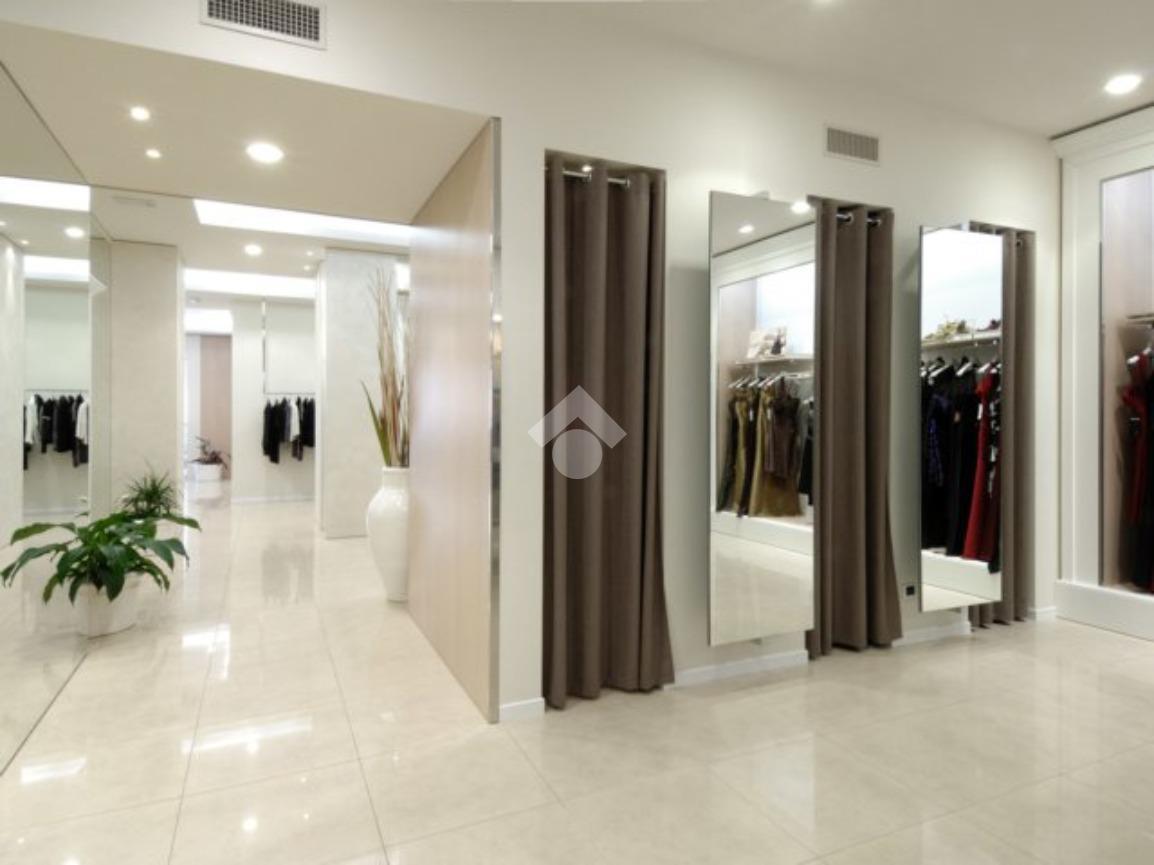 Negozio in Via Ghimenton 46, Spresiano - Foto 1