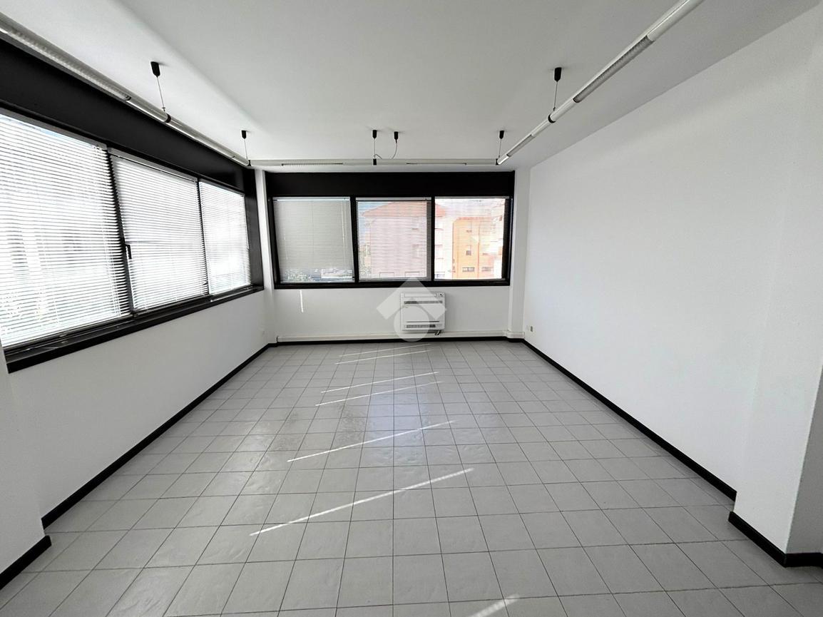 Ufficio in Via XX Settembre, Villorba, {3} - Foto 1