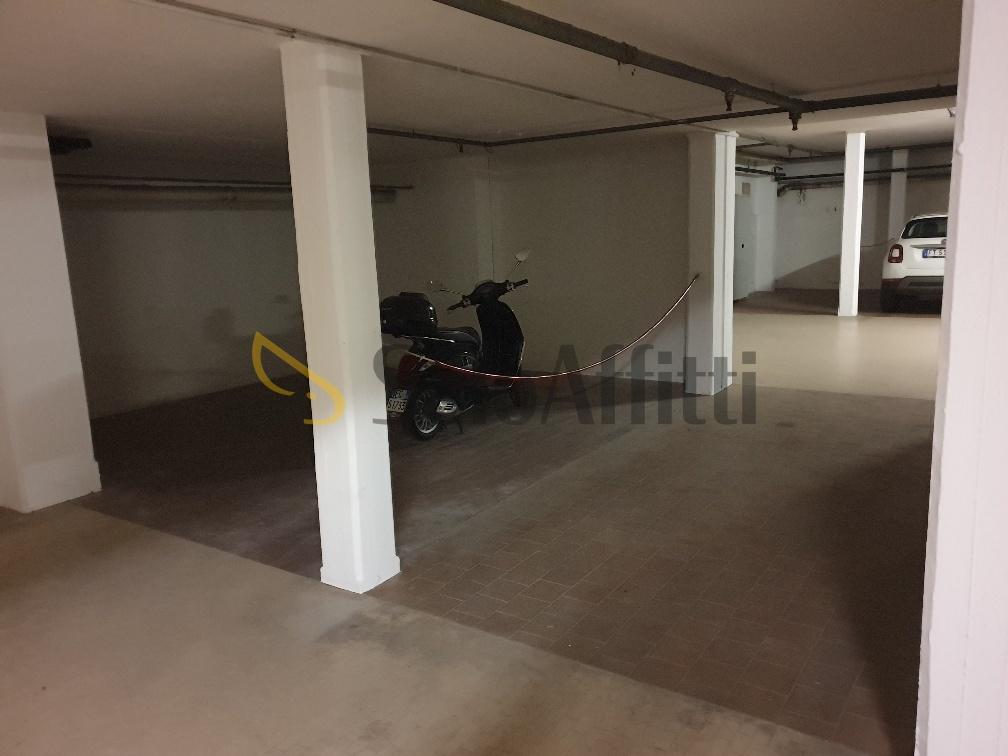 Parcheggio chiuso in Via G. Marconi 11/a, Legnago, {3} - Foto 2