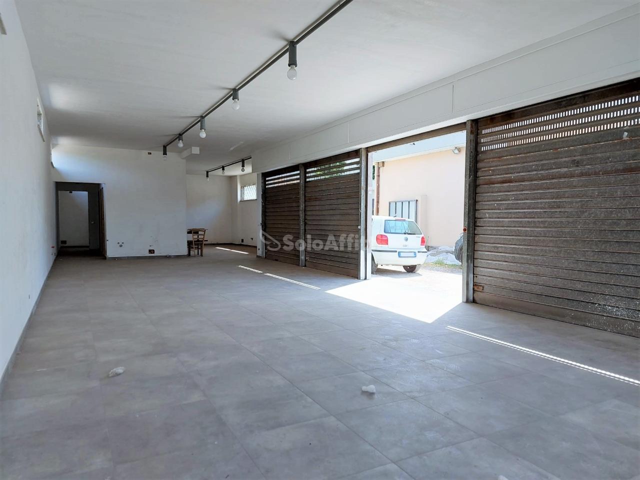 Negozio in Via della Scafa, Fiumicino, {3} - Foto 2