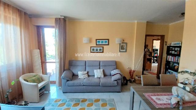 Vierzimmerwohnung in Piazza Dante 6, Chiusi - Foto 1