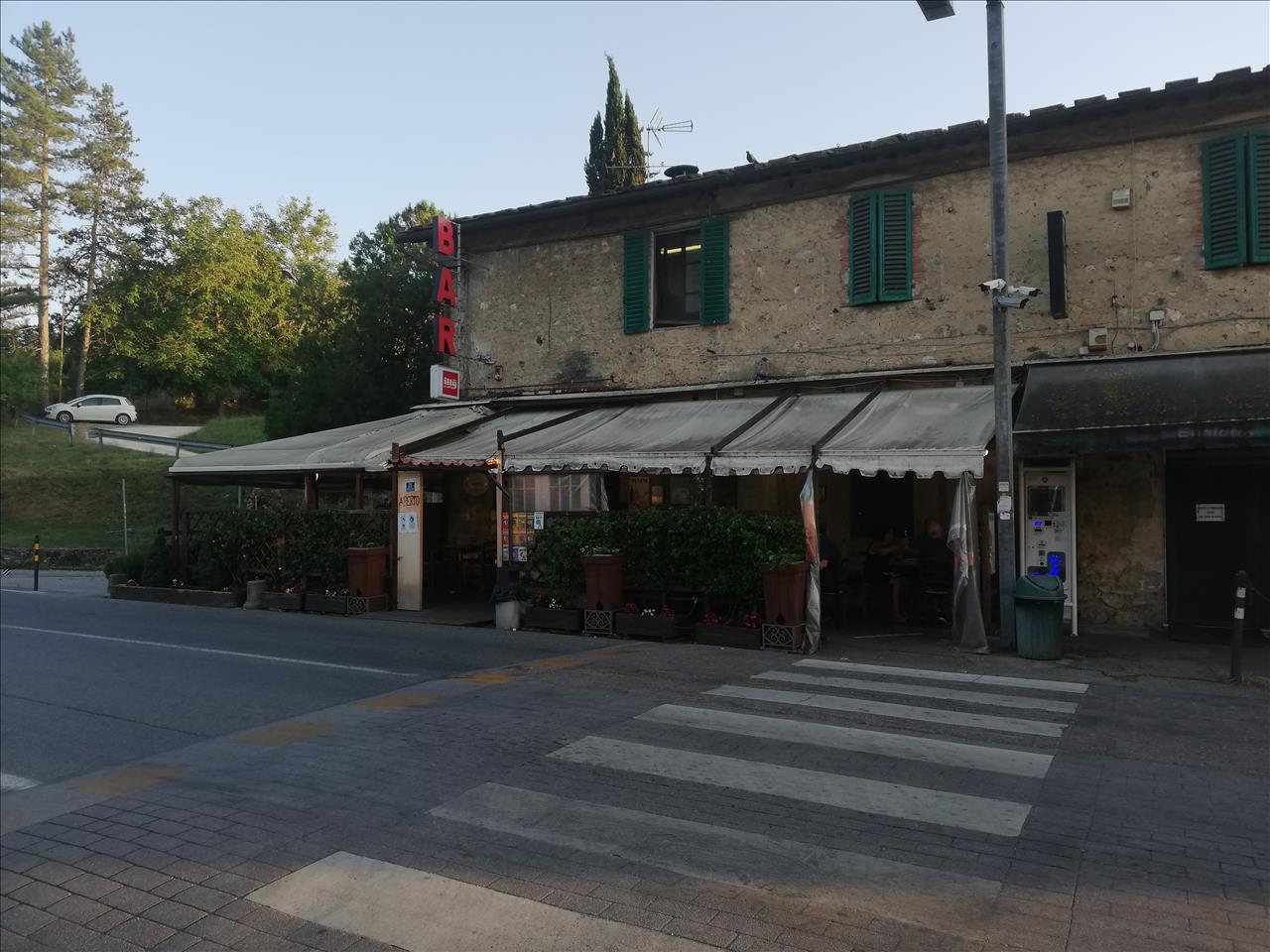 Esercizio commerciale in , Monteriggioni, {3} - Foto 2