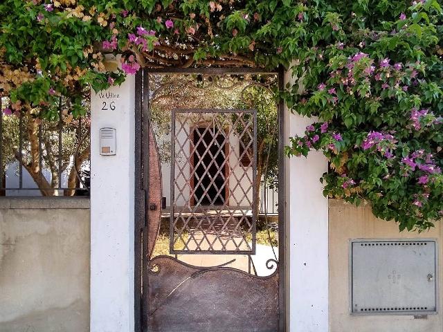 Terraced house in Viale Trento, Sant'Antioco - Photo 1