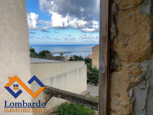 Detached house in Via Lavinaro, Castellammare del Golfo - Photo 1