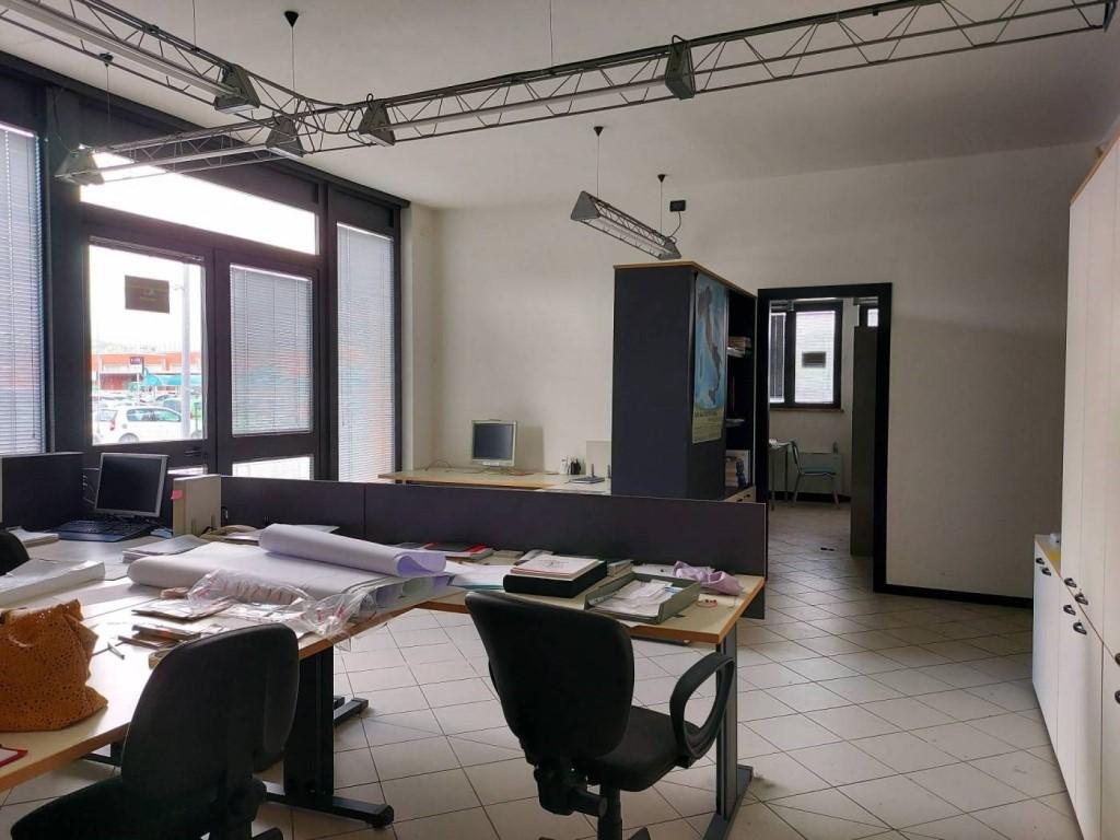 Ufficio in , Lucca, {3} - Foto 2