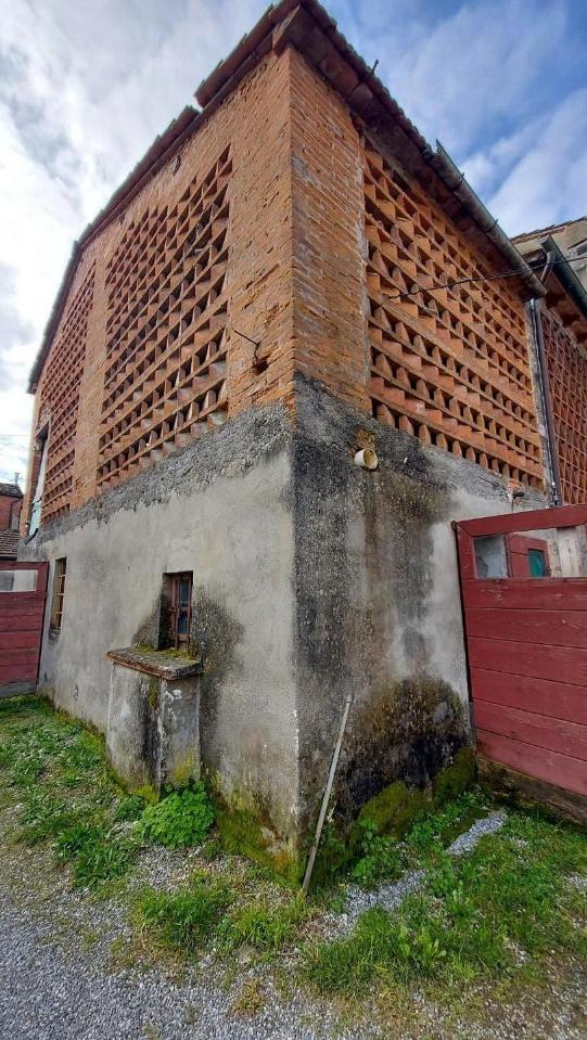 Magazzino in , Lucca, {3} - Foto 1