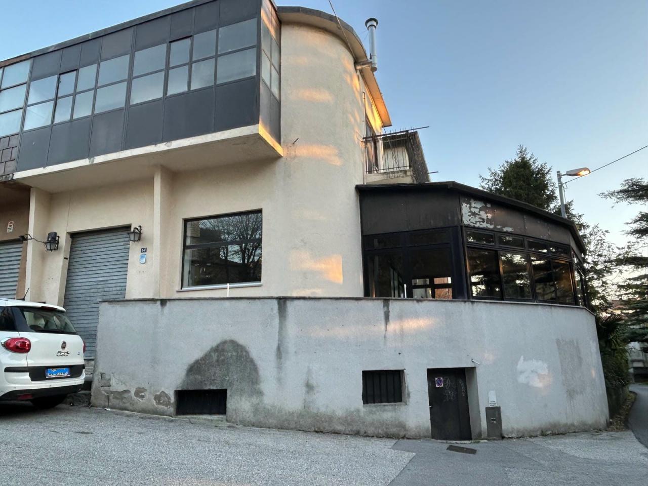 Palazzina commerciale in , Trieste, {3} - Foto 2