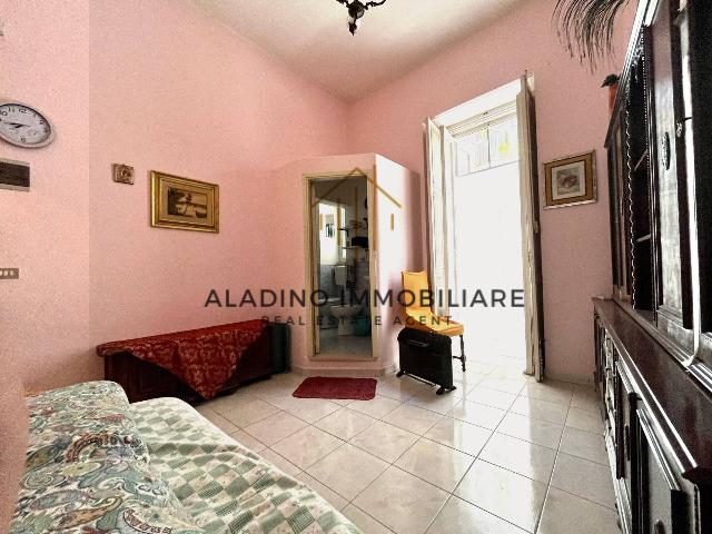 2-room flat in Via Mario Pagano, Trani - Photo 1