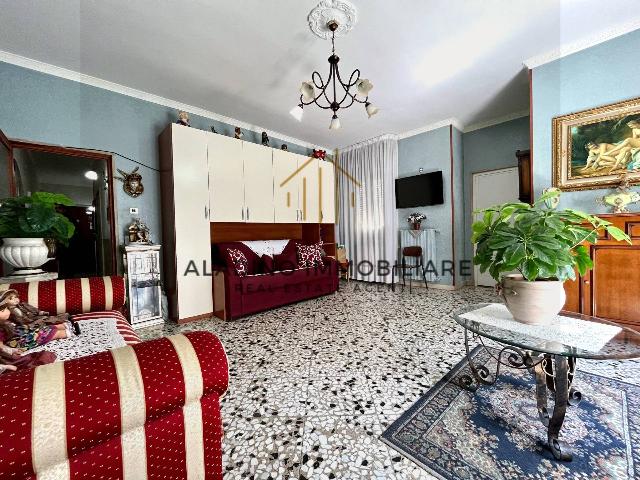 3-room flat in Via Giosuè Carducci, Trani - Photo 1