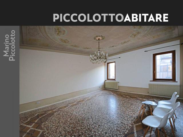 4-room flat in Via Santa Croce, Belluno - Photo 1