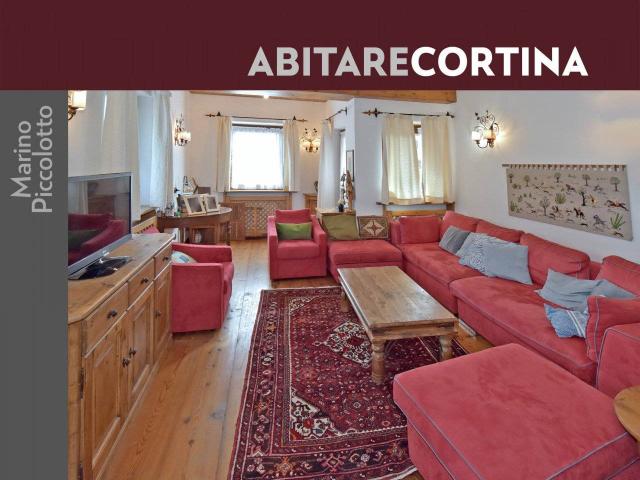 Vierzimmerwohnung in Via Guide Alpine, Cortina d'Ampezzo - Foto 1