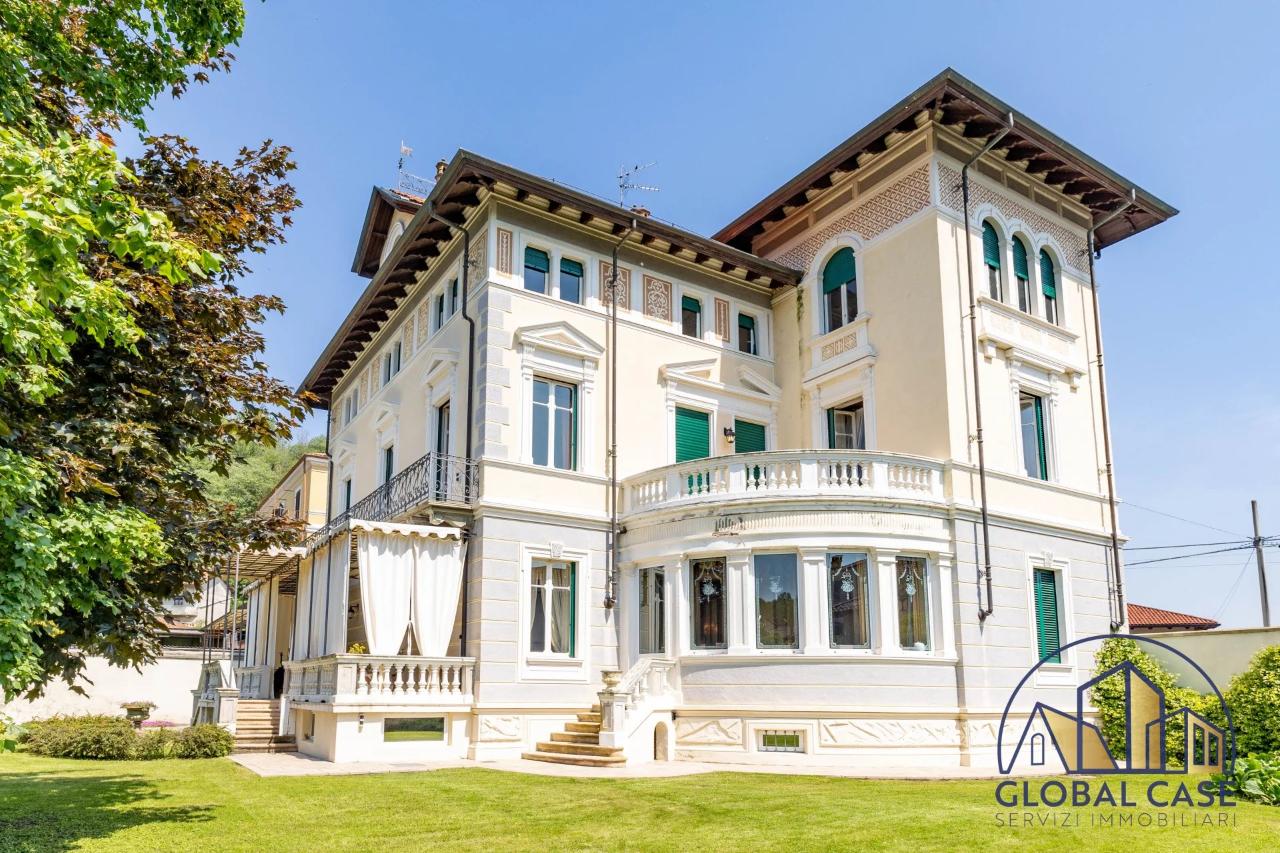 Villa in vendita a Lauriano