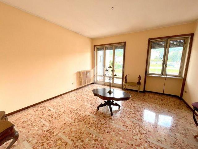 4-room flat in Via C. Battisti 4, Chiuduno - Photo 1