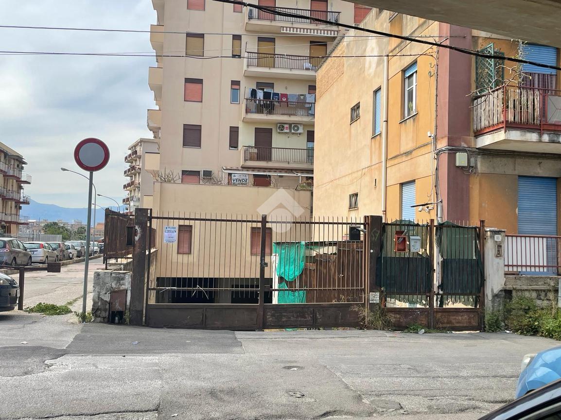 Box in vendita a Palermo