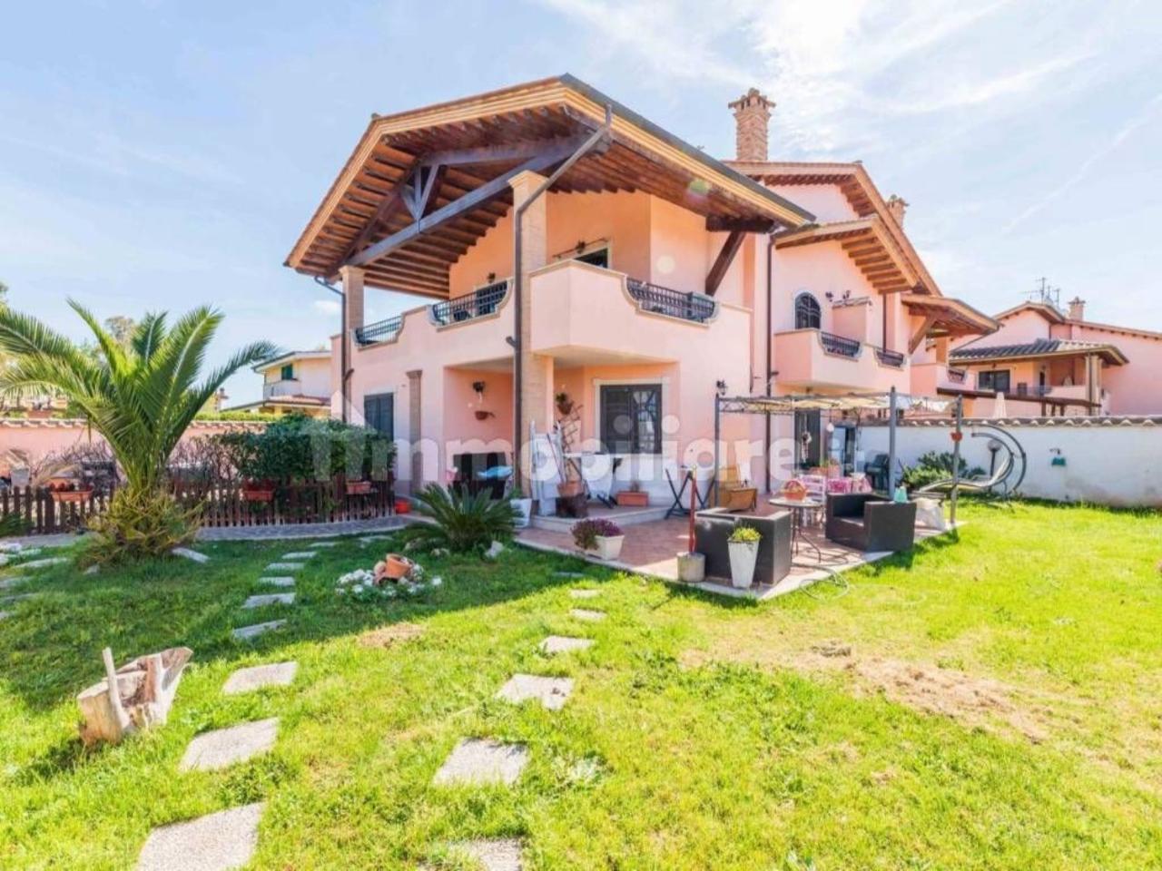 Villa a schiera in vendita a Roma