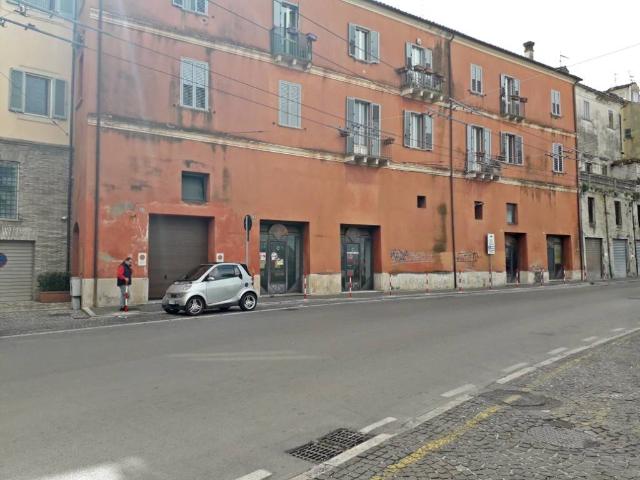 Negozio in Via Asinio Herio, Chieti - Foto 1