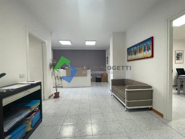 Büro in Viale Sardegna 35, Siena - Foto 1