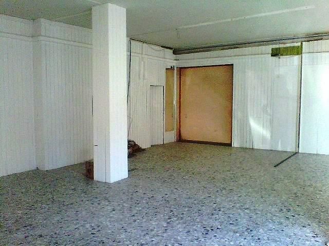 Locale commerciale in , Buti, {3} - Foto 1