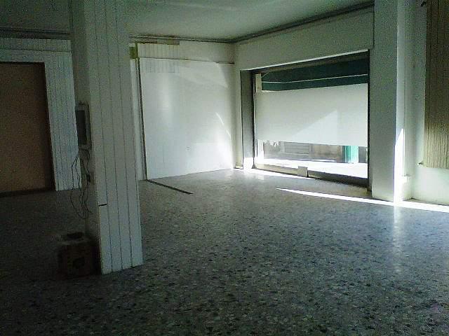 Locale commerciale in , Buti, {3} - Foto 2