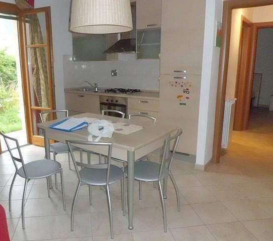 2-room flat, Buti - Photo 1