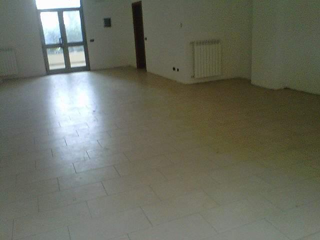 Locale commerciale in , Pisa, {3} - Foto 2