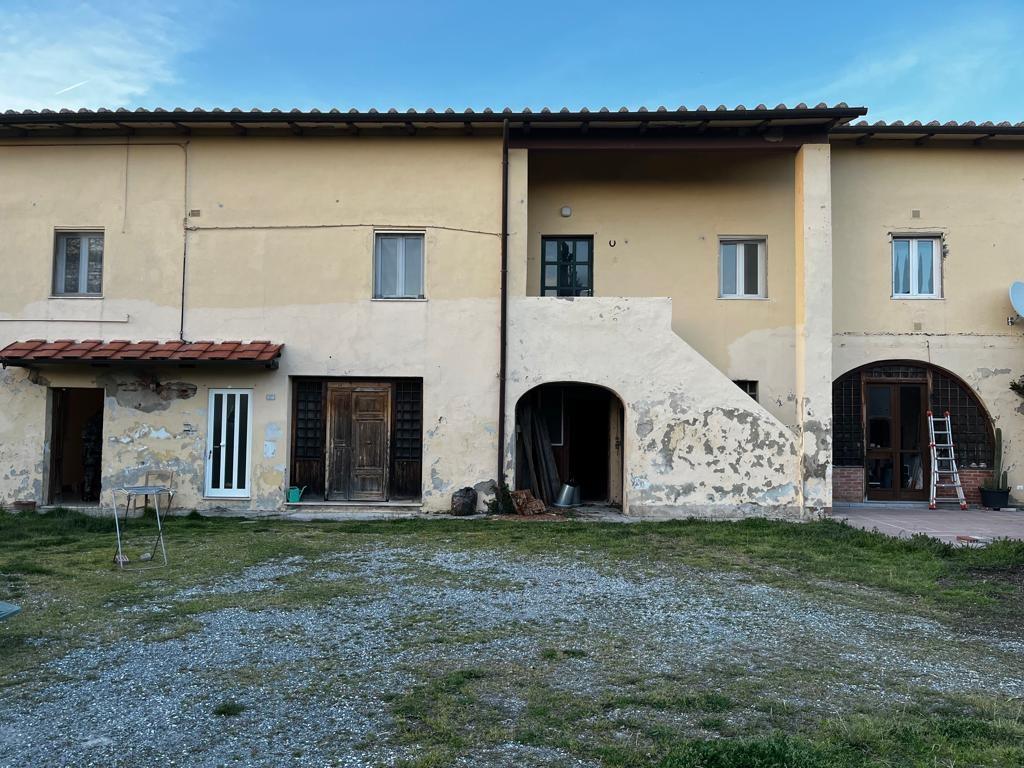 Casale in vendita a Casciana Terme Lari