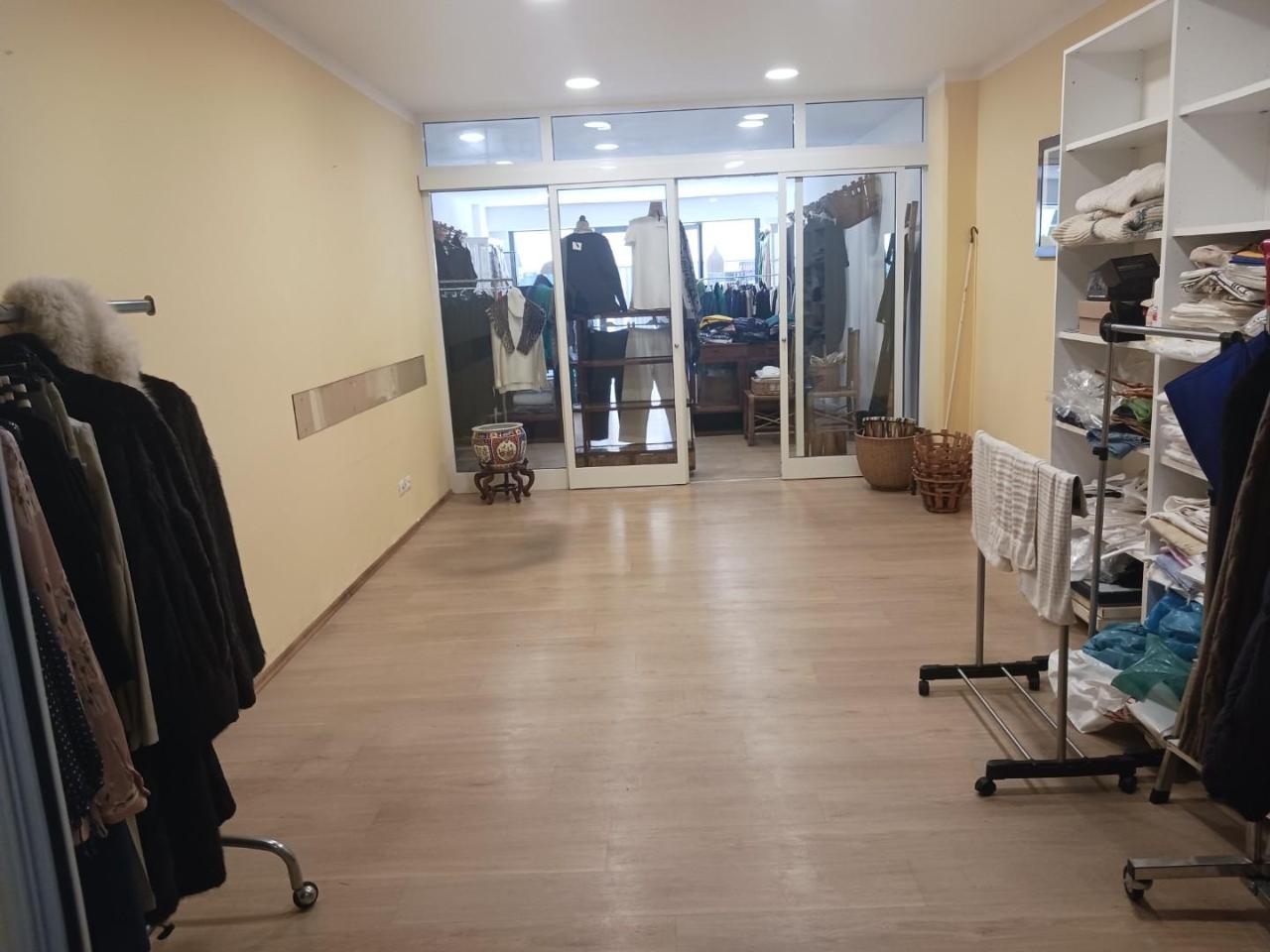 Locale commerciale in , Viareggio, {3} - Foto 1