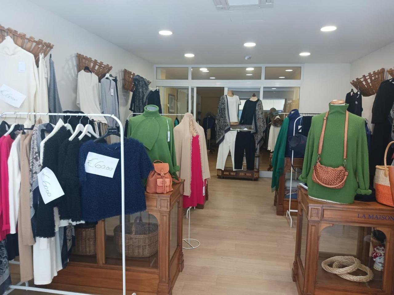Locale commerciale in , Viareggio, {3} - Foto 2