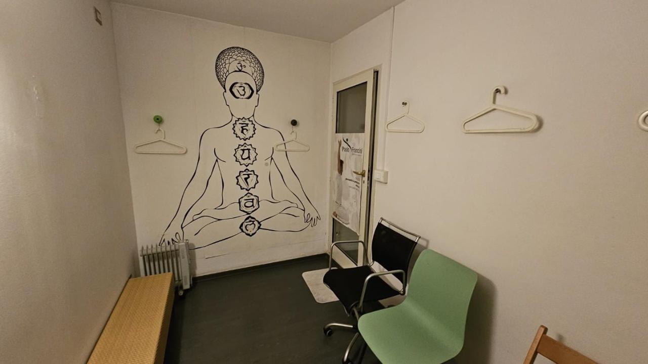 Laboratorio in , Pontedera, {3} - Foto 2