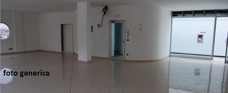 Locale commerciale in , Calci, {3} - Foto 1