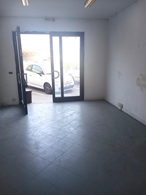 Locale commerciale in , Altopascio, {3} - Foto 2