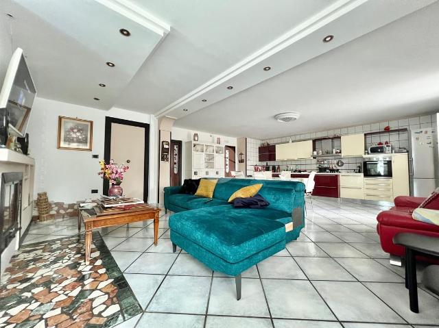 Villa in Via Benedetto Croce 50, Marano di Napoli - Foto 1